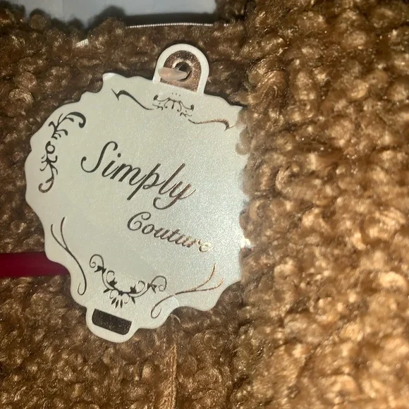 chaleco calientito,color café ,nuevo,Sz L ,$50 - Picture 6 of 11